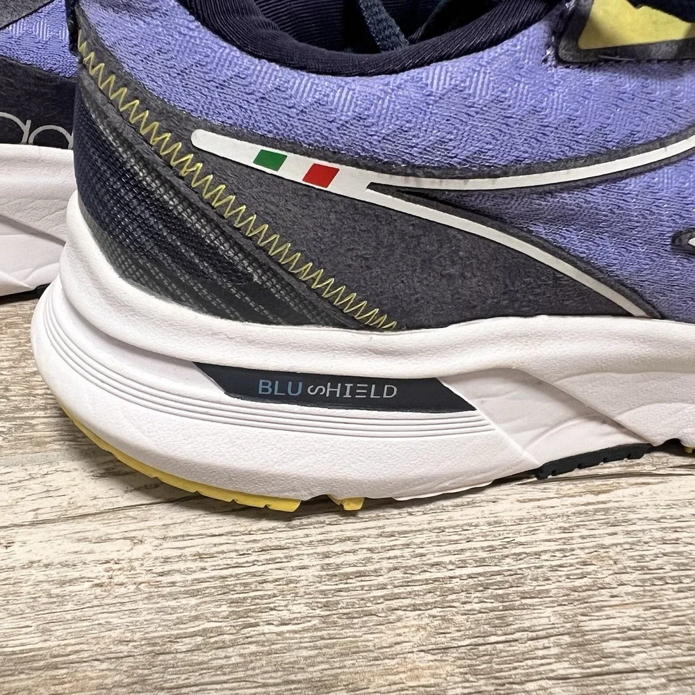 Diadora women mythos